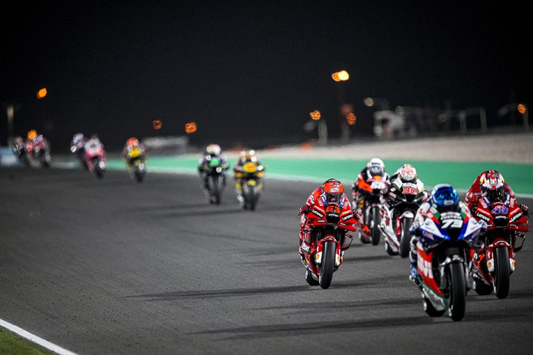 Qatar amaro per il Ducati Lenovo Team e dolce per GresiniRacing  con Enea Bastianini