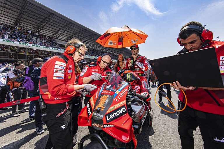 Le Mans: Tre Ducati sul podio ma un altro stop per Pecco Bagnaia
