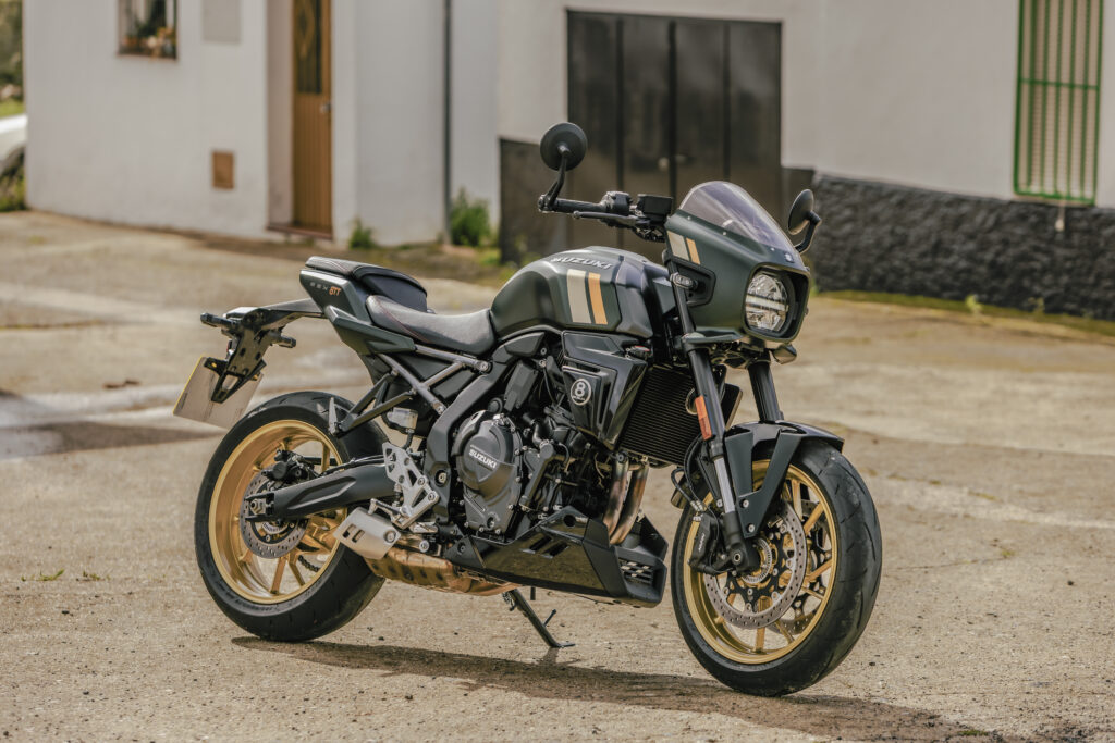 SUZUKI GSX 8TT