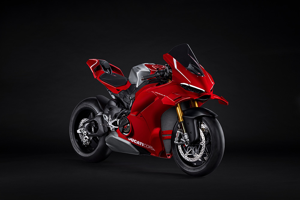 Nuova Ducati Panigale V4 R 2026 vista di tre quarti
