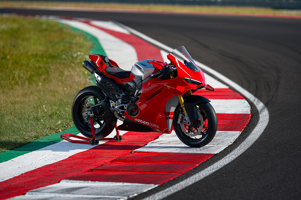 Nuova Ducati Panigale V4R