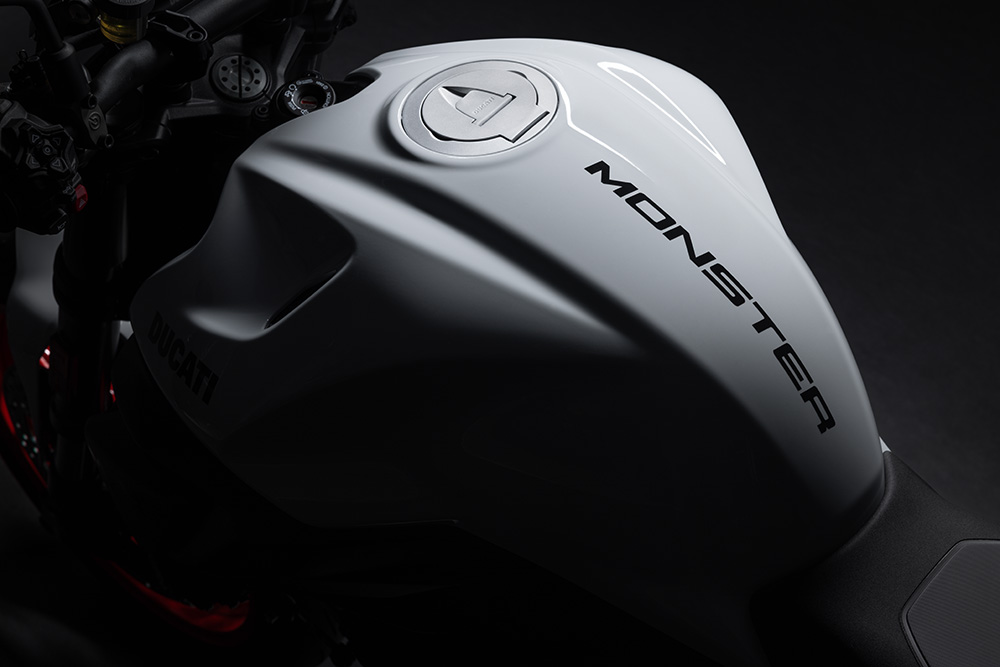 Ducati Monster 2025