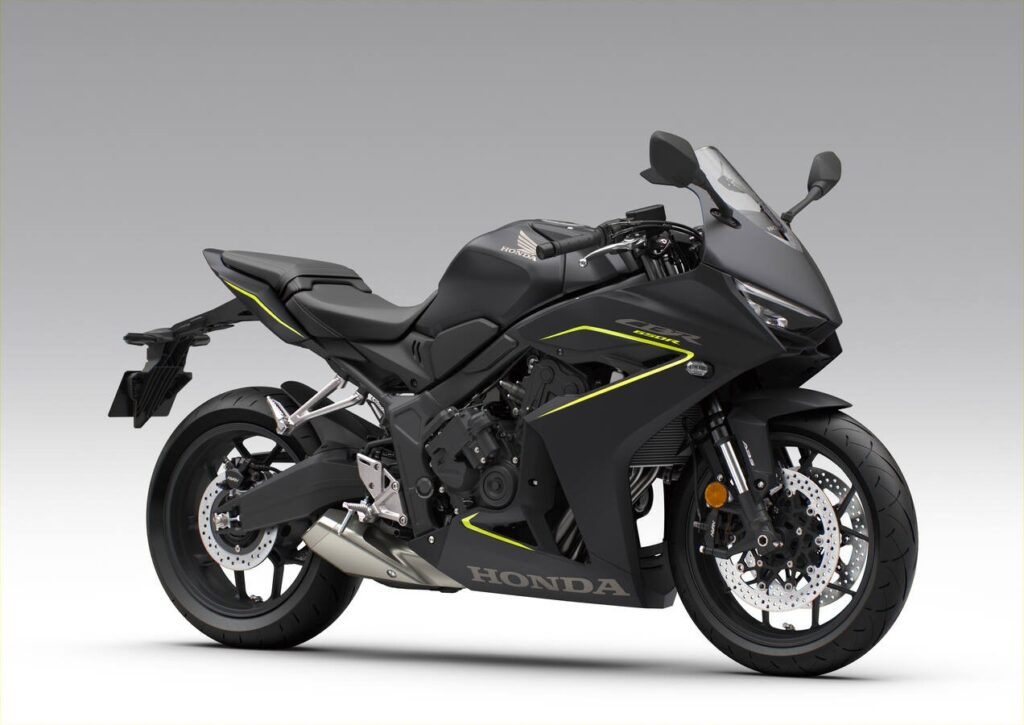 26YM CBR650R