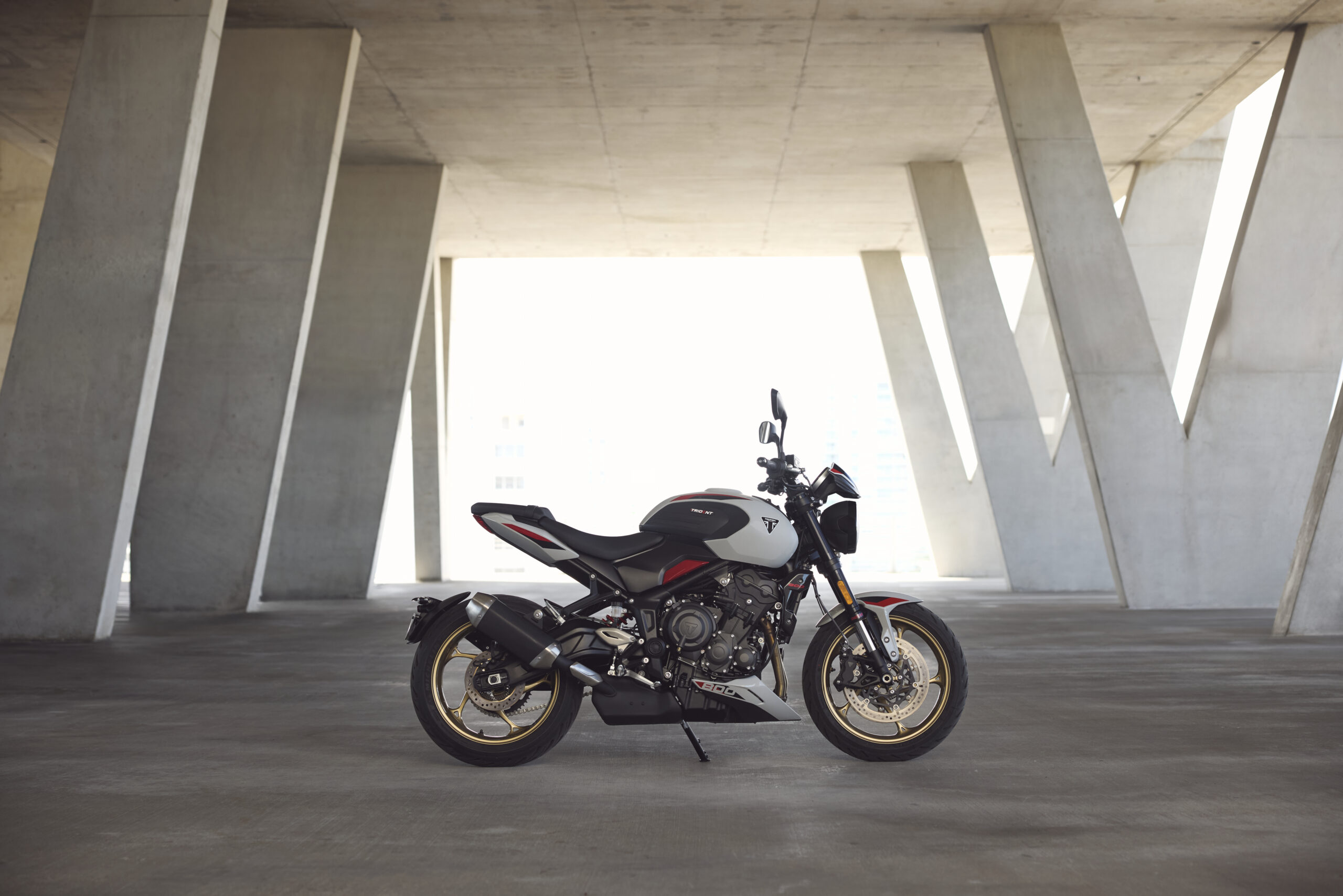 Triumph Trident 800
