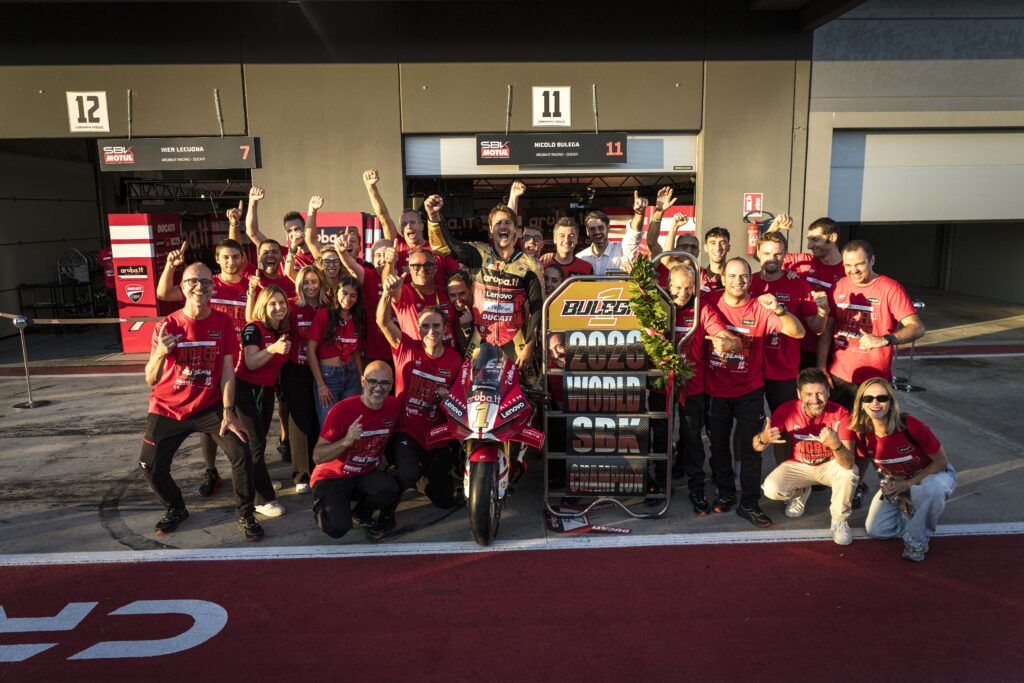 Bulega è campione del mondo Superbike 2026