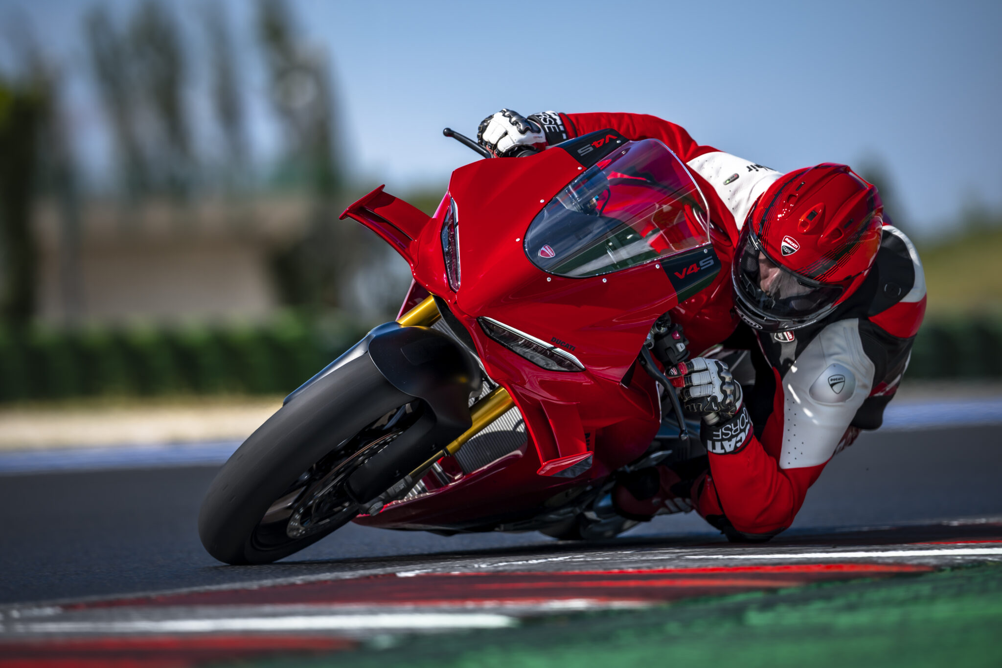 Ducati Panigale. V4 2027