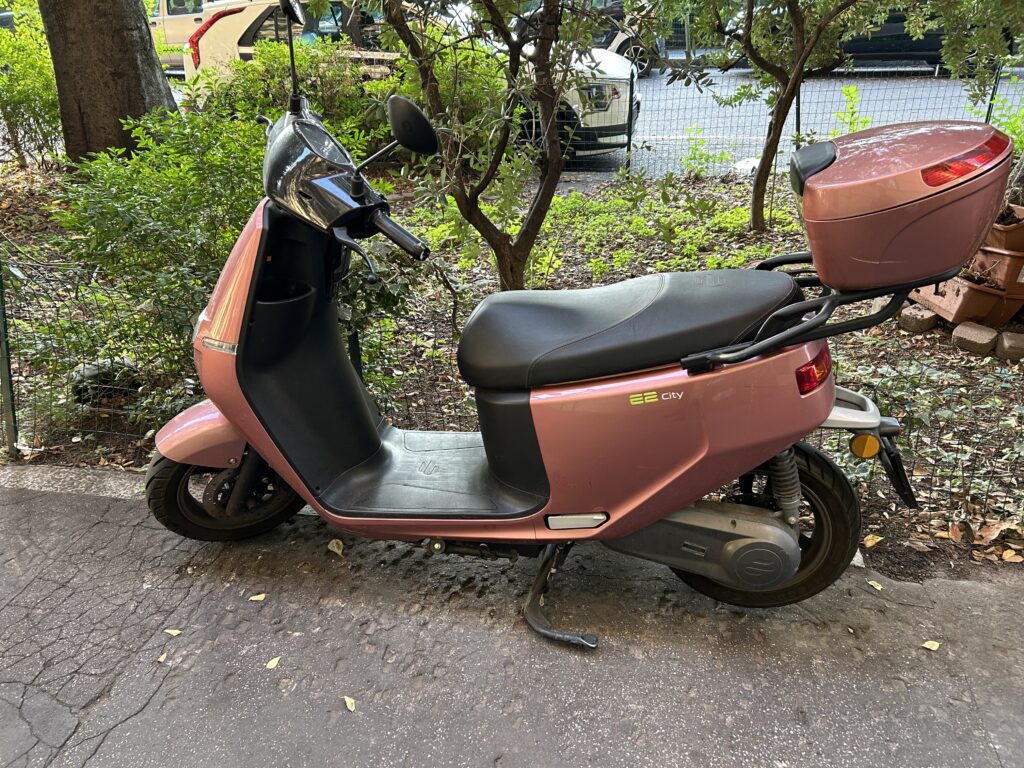 Scooter Elettrico in strada 2026