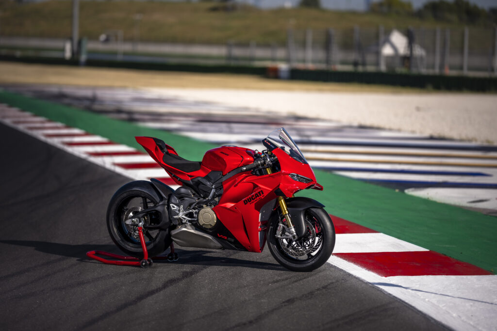Ducati Panigale. V4 2027