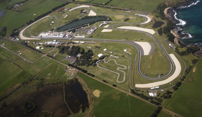 Veduta aerea del circuito di Phillip Island e della costa, 2014